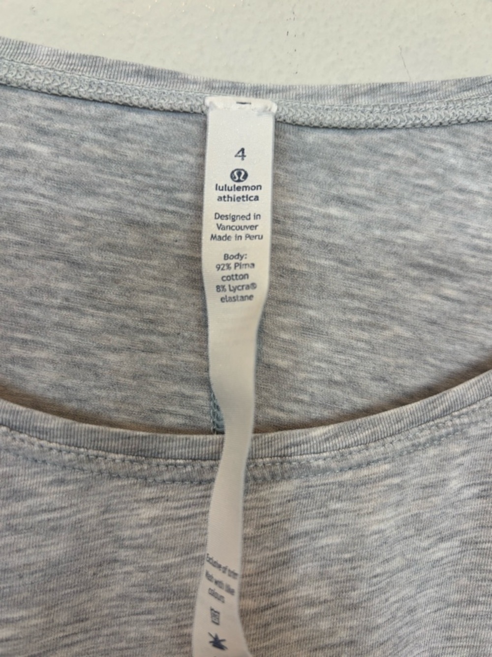 lululemon athletica Heather Light Gray Scoop Neck Long Sleeve 100 - Picture 3 of 4